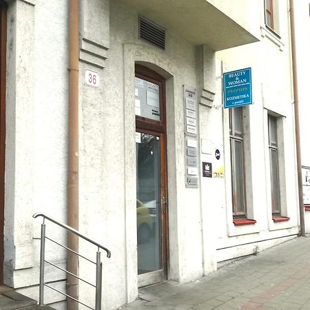 Apartment Jenny - Old Town, Free Private Parking, Ac Bratislava Extérieur photo