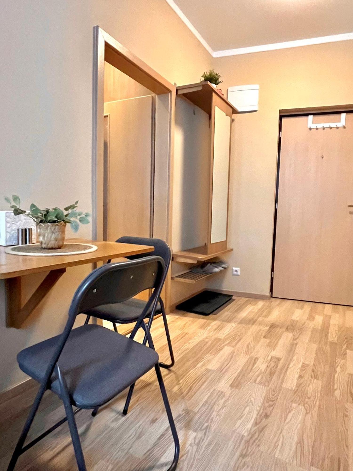 Apartment Jenny - Old Town, Free Private Parking, Ac Bratislava Extérieur photo