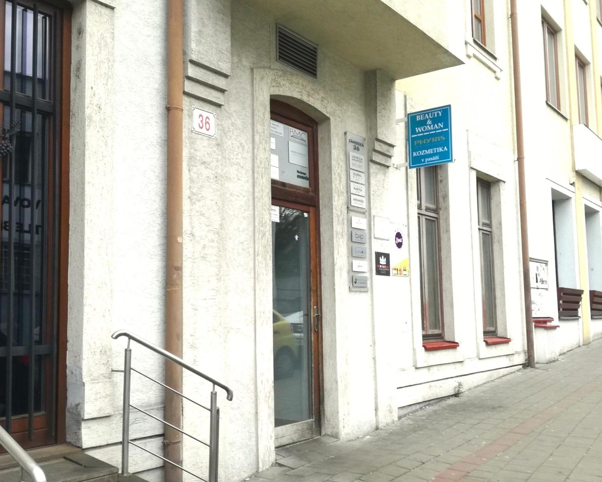 Apartment Jenny - Old Town, Free Private Parking, Ac Bratislava Extérieur photo